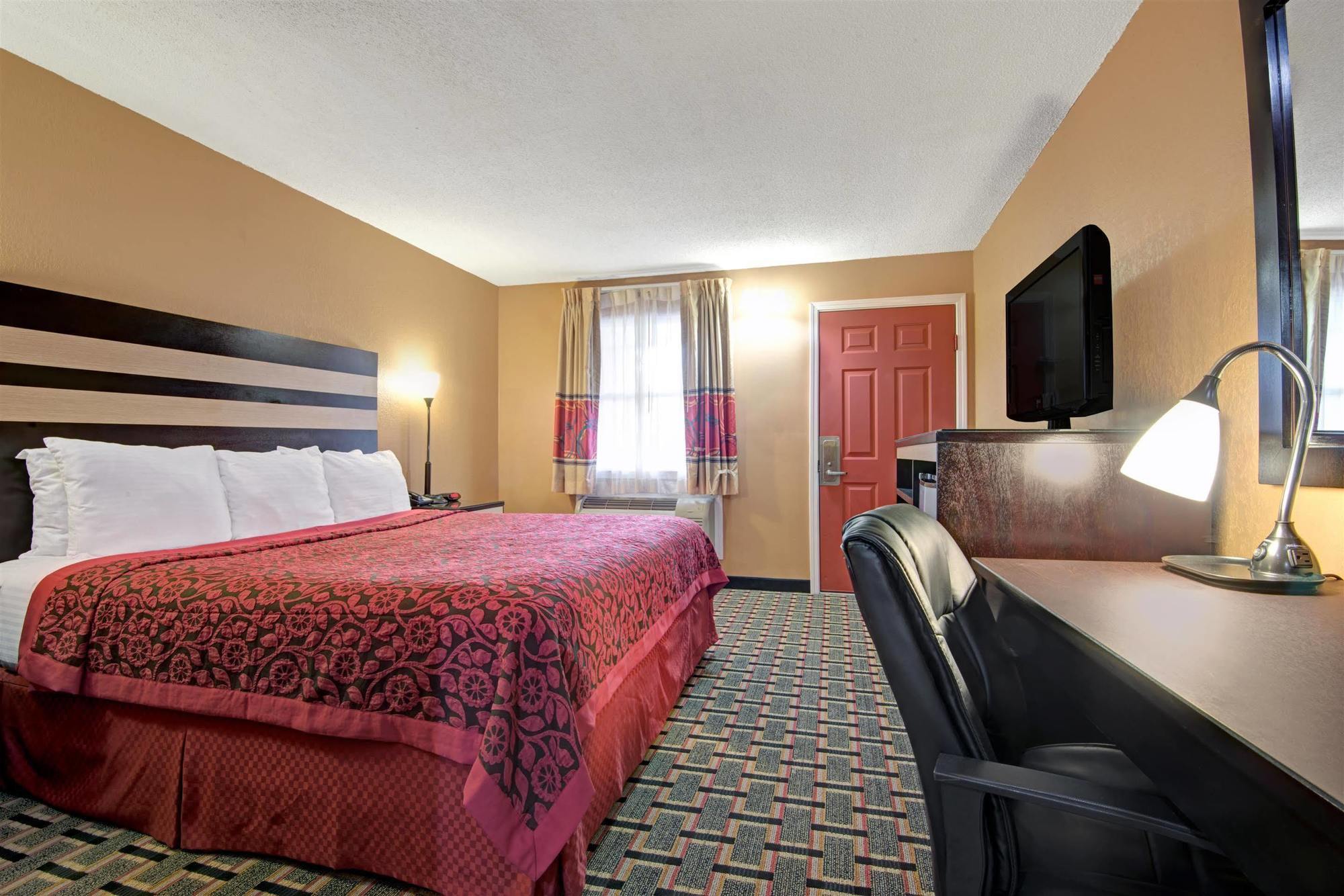 Days Inn By Wyndham Kansas City Exterior foto